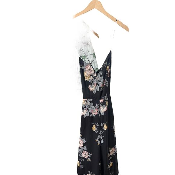Lulus Shea Black Floral Print Jumpsuit Sleeveless Cross Back V Neck Medium - Picture 7 of 11